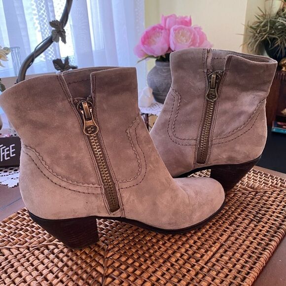 Sam Edelman Soft Suede Leather Fringe Booties 6.5 - Picture 6 of 10